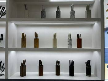 �aƷ�|�z֮���ߙz� �z�z�y��˾