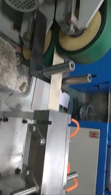 �麣�����С��Ƭ�ĔD���C